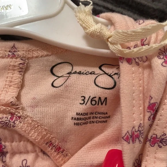 Jessica Simpson 3-6 months sets - Picture 4 of 8